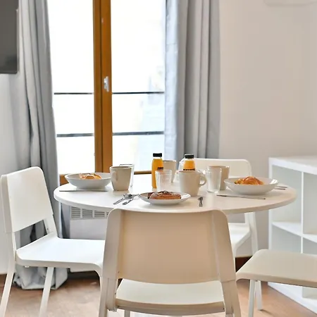 アパート Paisible Et Rivoli - Ii *