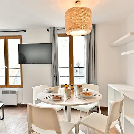 アパート Paisible Et Rivoli - Ii