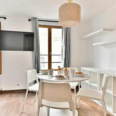 Paisible Et Rivoli - Ii アパート パリ