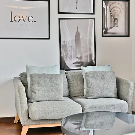 Paisible Et Rivoli - Ii アパート