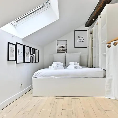 アパート Paisible Et Rivoli - Ii パリ